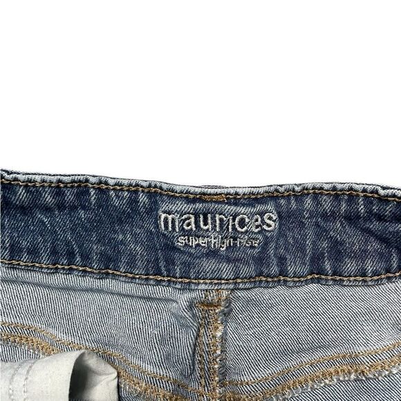 MAURICES Super High Rise Distressed Jean Shorts Size 12 - Picture 6 of 6